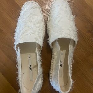 Zara flats never worn